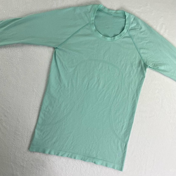Lululemon Swifly Tech Long-Sleeve Shirt- 8 - Picture 4 of 11